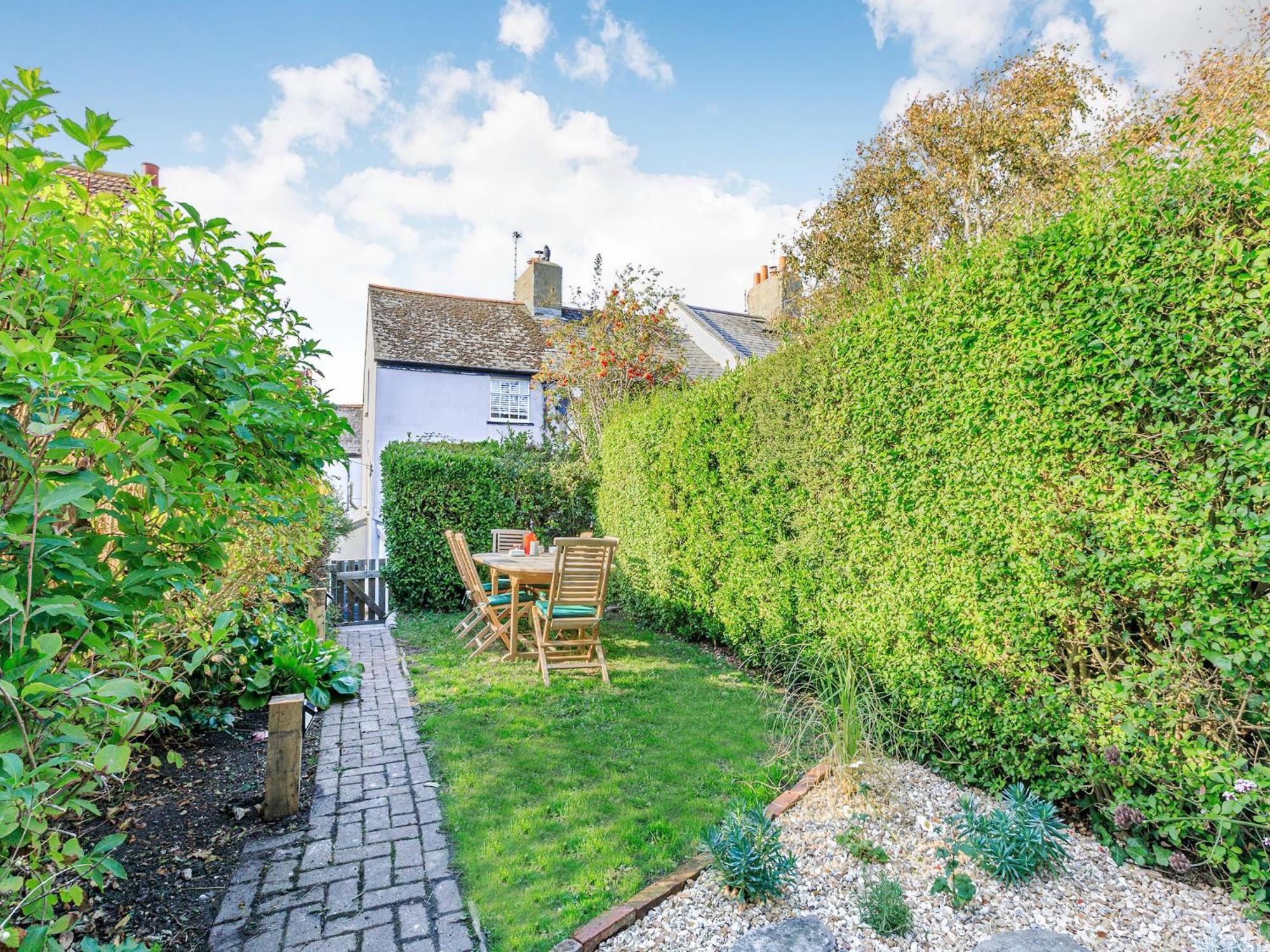 Samphire Cottage Лайм Риджис Екстериор снимка